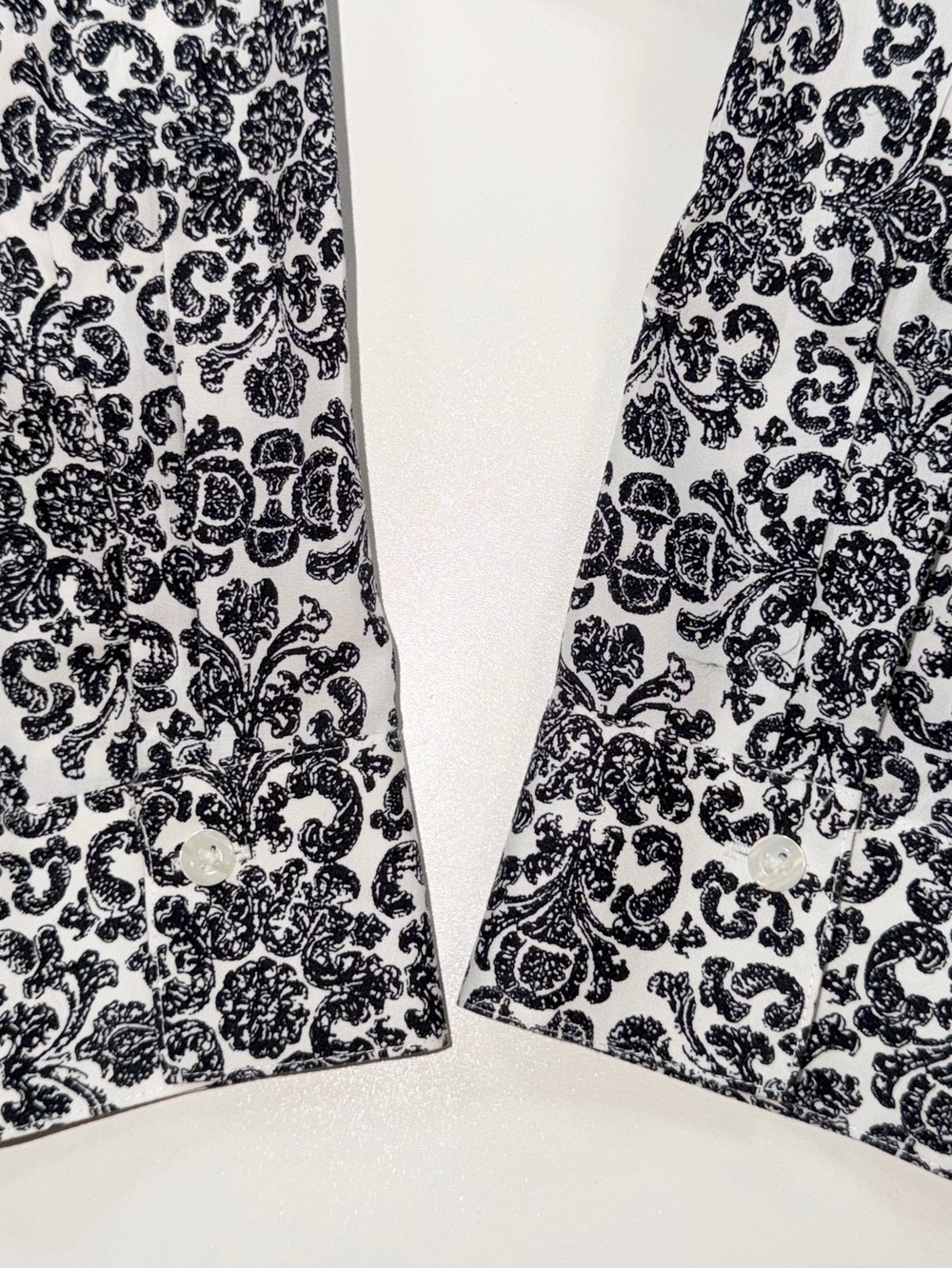 Chico's NO IRON Shirt Top Black White Button Up Long Sleeve Sz 2 L 12 NWT $85 - Picture 9 of 12